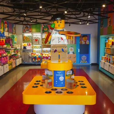 Minifigure Market at LEGOLAND California