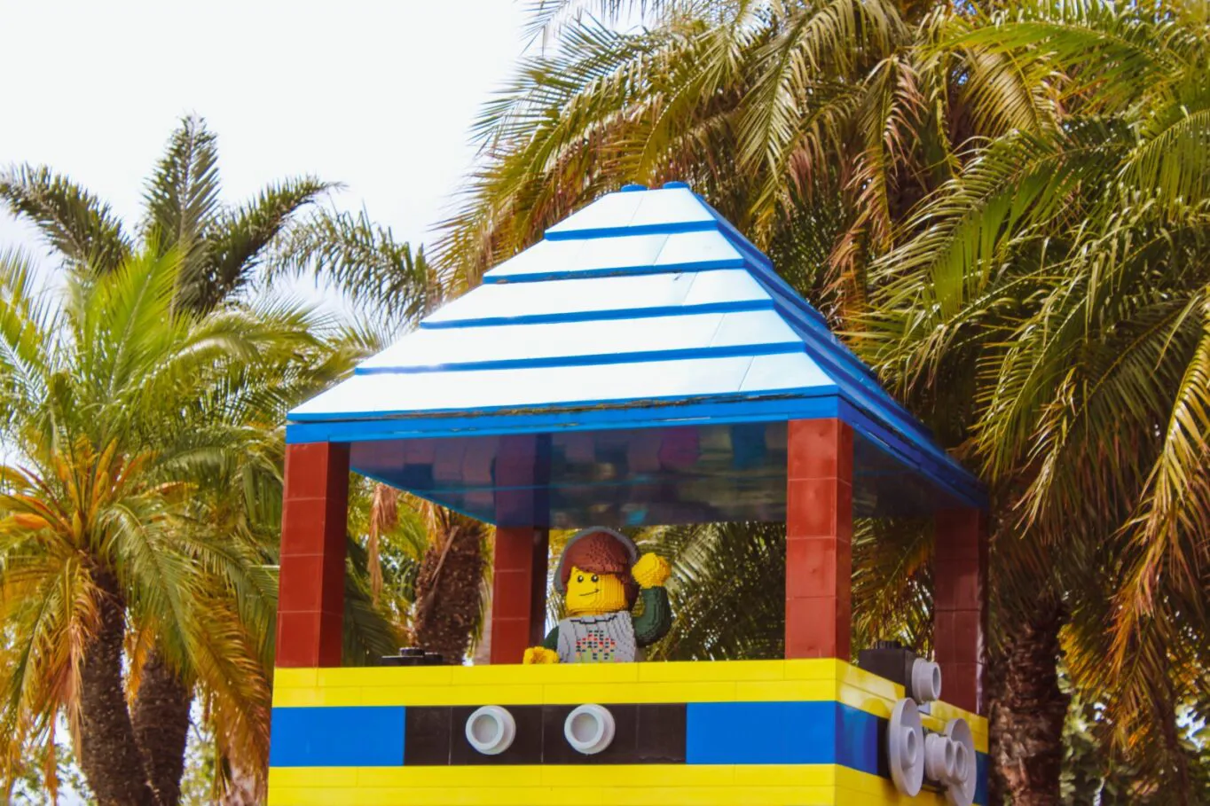 Riptide Racer LEGO DJ